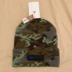 Florida Gators Jordan Brand Veterans Day Cuffed Knit Hat - Camo
